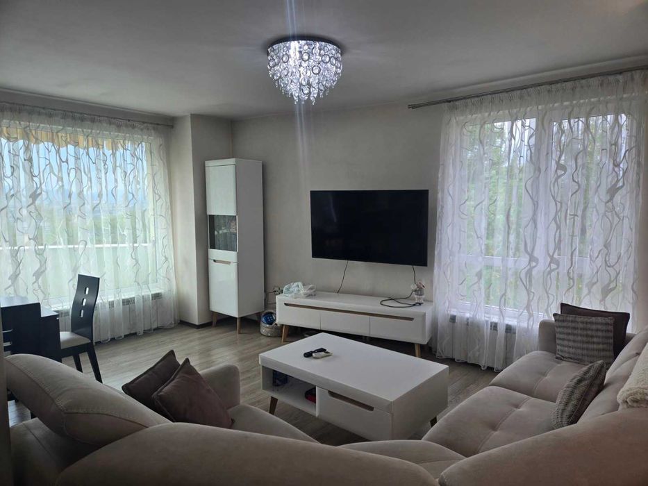 Многостаен апартамент с гараж за продажба в кв. Баларбаши, Благоевград