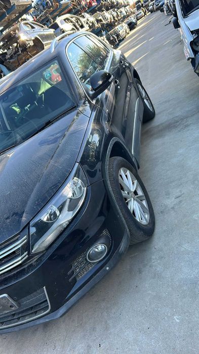 Aripa stanga-dreapta Volkswagen Tiguan an 2014