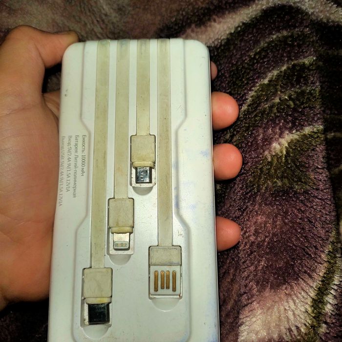 Продам поворбанк  ёмкость 10000мАч