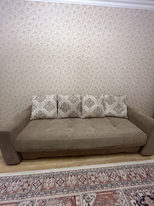 Диван книжка с подушками