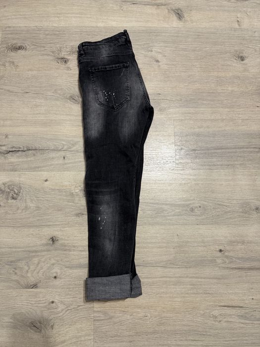 Черни мъжки дънки dsquared2 44 номер