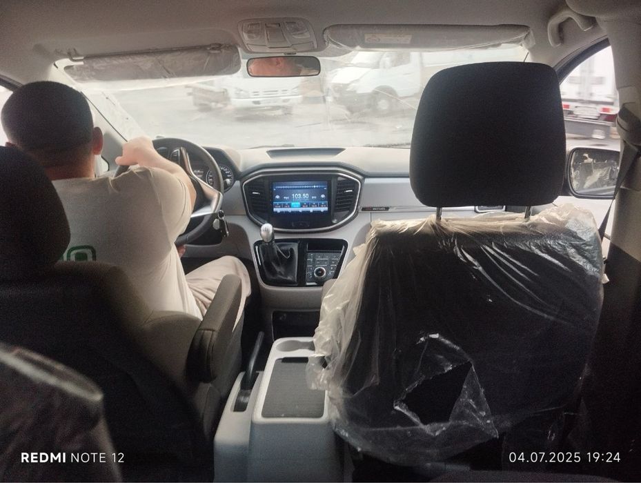 JAK M4 11 o’rindiqli sotiladi Toza metan 25yil