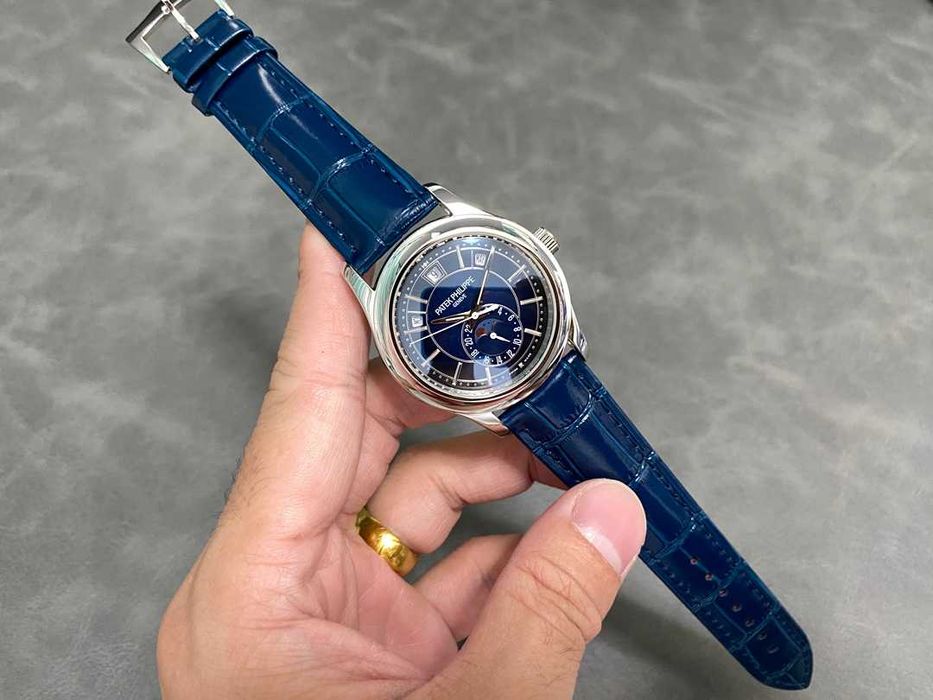 Автоматичен мъжки часовник Patek Philippe Annual Calendar 5205G-013