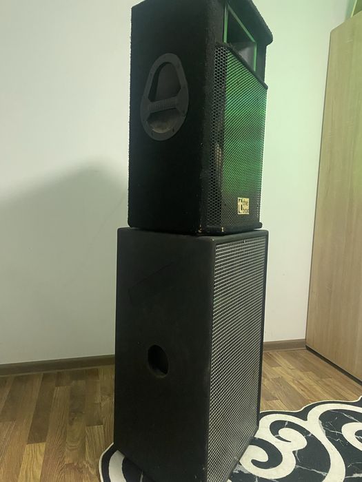 Vand 4 boxe pasive , 2 voce 2 bass