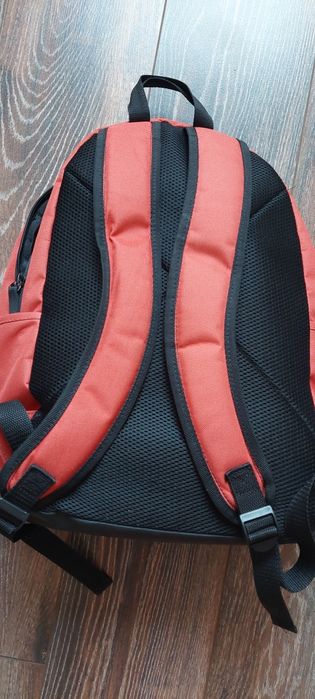 Много запазени ученически раници