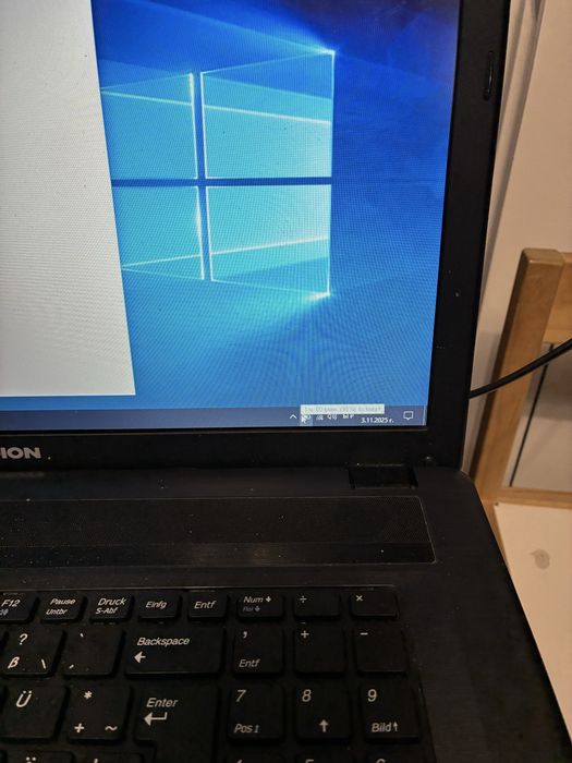 Лаптоп medion akoya p7818