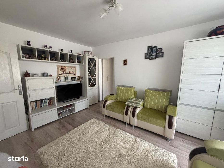 Apartament cu 2 camere, zona Hurmuzachi, Radauti — fotografia 1