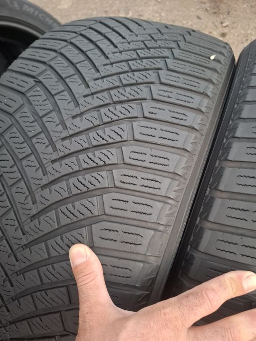 Vand 1 sau 2 anvelope 285 40 22 yokohama bune m+s dot 2023