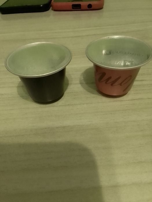 vând capsule cafea nespresso illy decofeinizata., compatibil nespresso