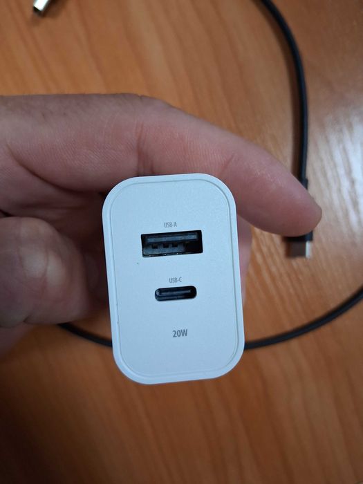 Зарядни за смартфони