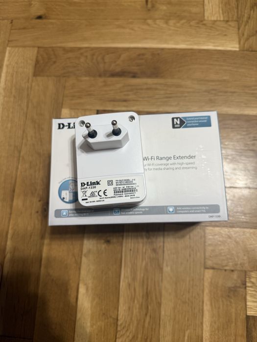РУТЕР D-LINK DIR-825 E ROUTER и N300 Безжичен усилвател DAP-1330