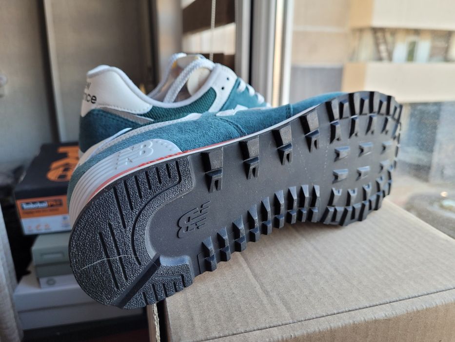 New Balance 574 Classic v2