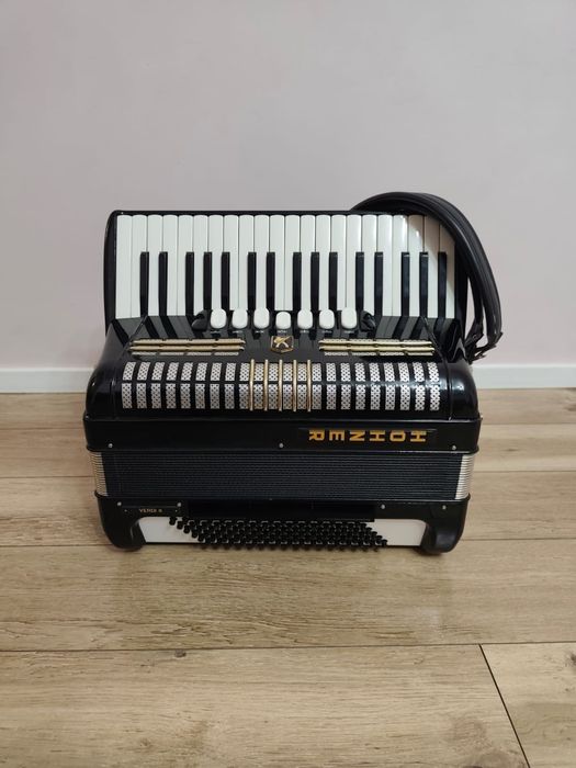 Acordeon HOHNER de vanzare