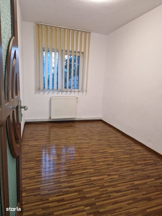 Campina - ap. 3 cam - pt. Birouri - 400 Euro/Luna