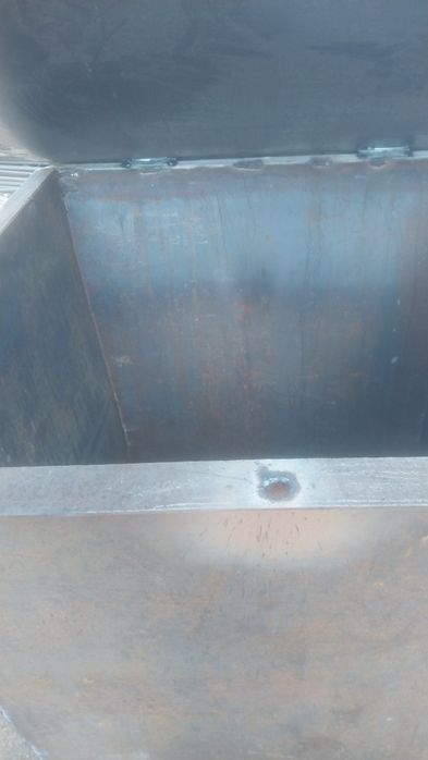 Продам мусорный контейнер