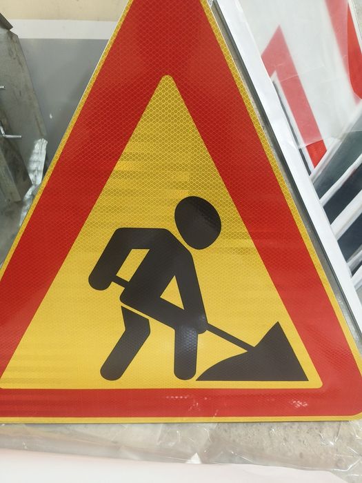 Дорожные знаки. Yo'l belgilari ishlab chiqaramiz.