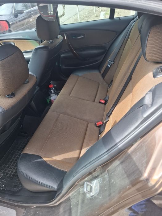 Bmw seria 1 an 2010