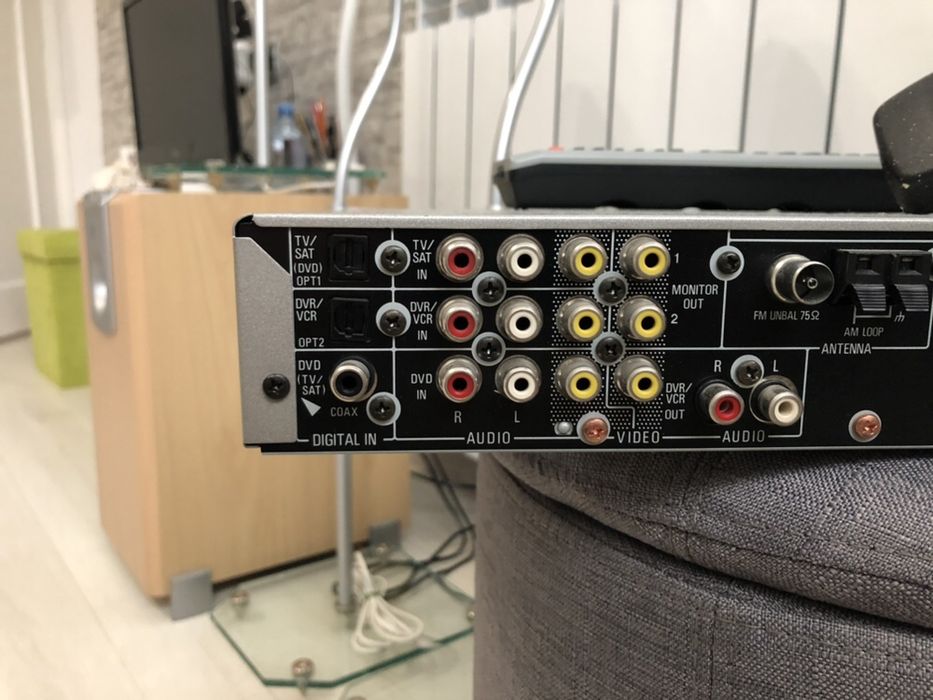 Домашно кино Pioneer, буфер и колони на стойки JBL