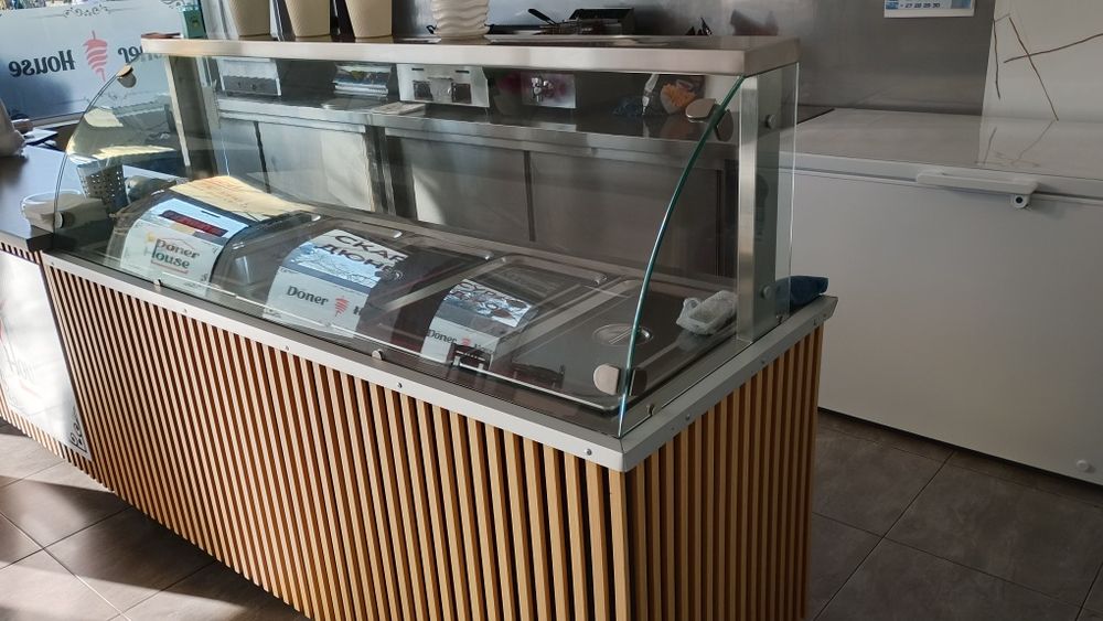 Топла витрина Бен Мари с 5 гастро норми.