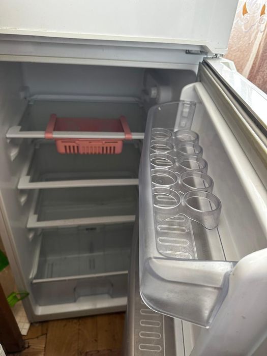 Продам холодильник