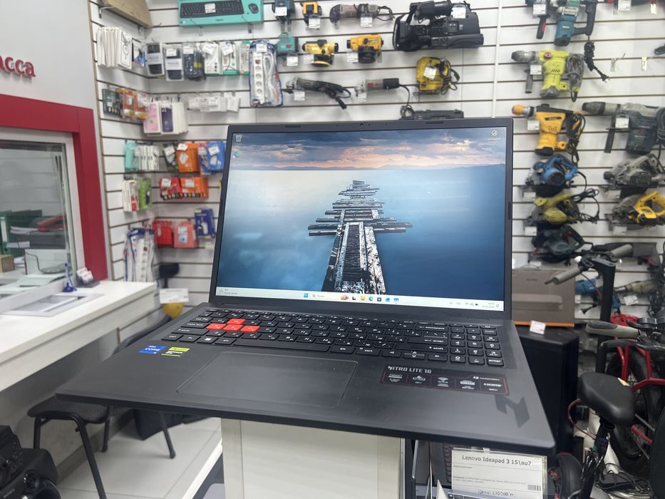 Acer Nitro Lite 16 (p25)