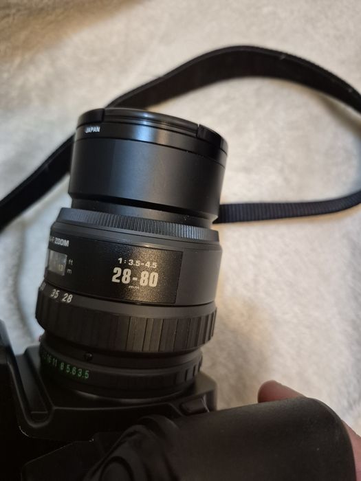 SLR Pentax Z10 cu doua obiective