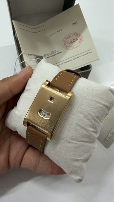 Продам часы срочно