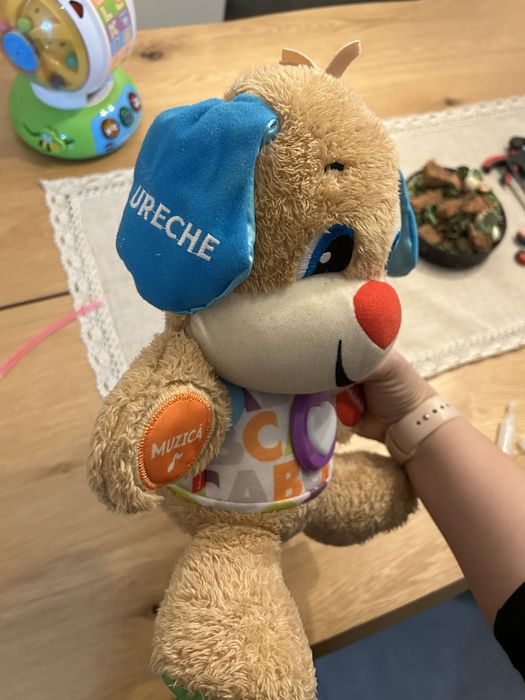 Catelus vorbitor Fisher Price in limba romana