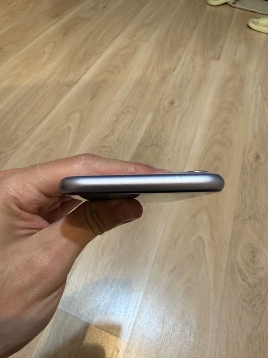Продам iphone 11