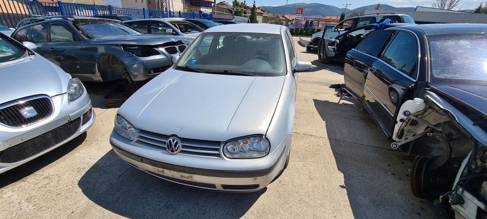 Фолксваген Голф 4 1.6 на части