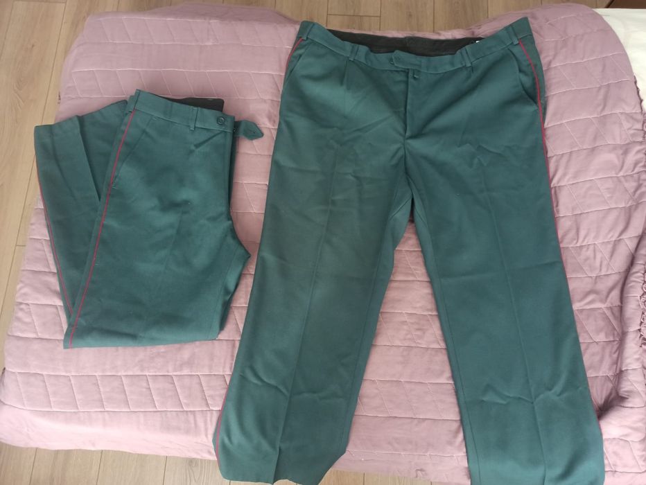 Военные брюки форменного костюма