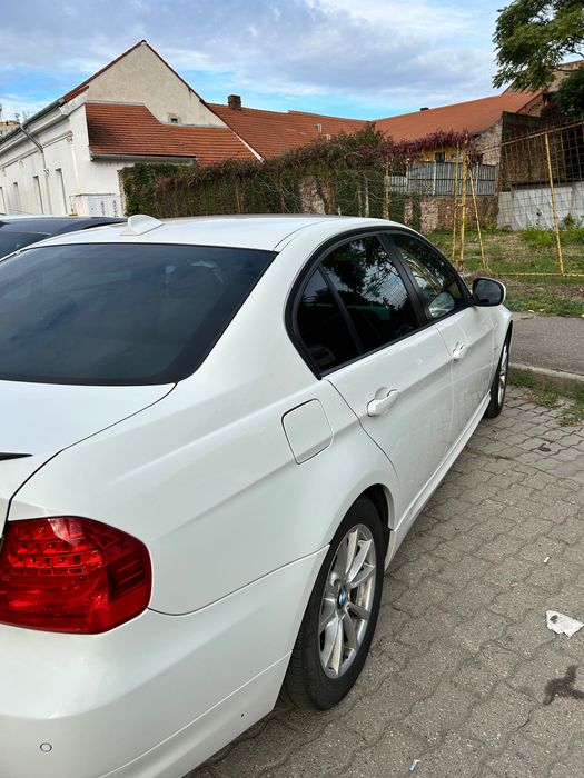 BMW 3 Series 2011 — imagine 5