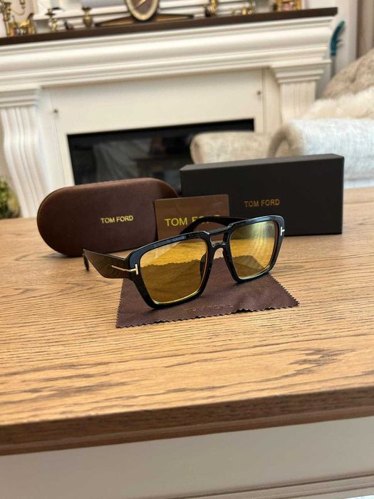 Ochelari Tom Ford  Black Gold Edition – Luxury Retro Style