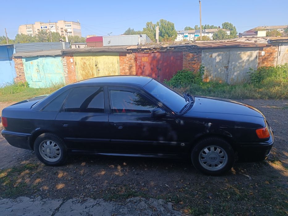 Продам Ауди 100C4