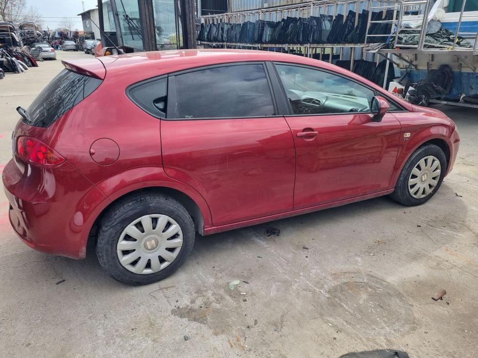 Dezmembrari  Seat LEON (1P1)  2005  > 2012 1.2 TSI Benzina