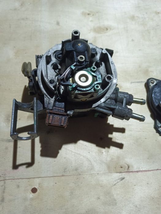 Продам моновпрыск и карбюратор