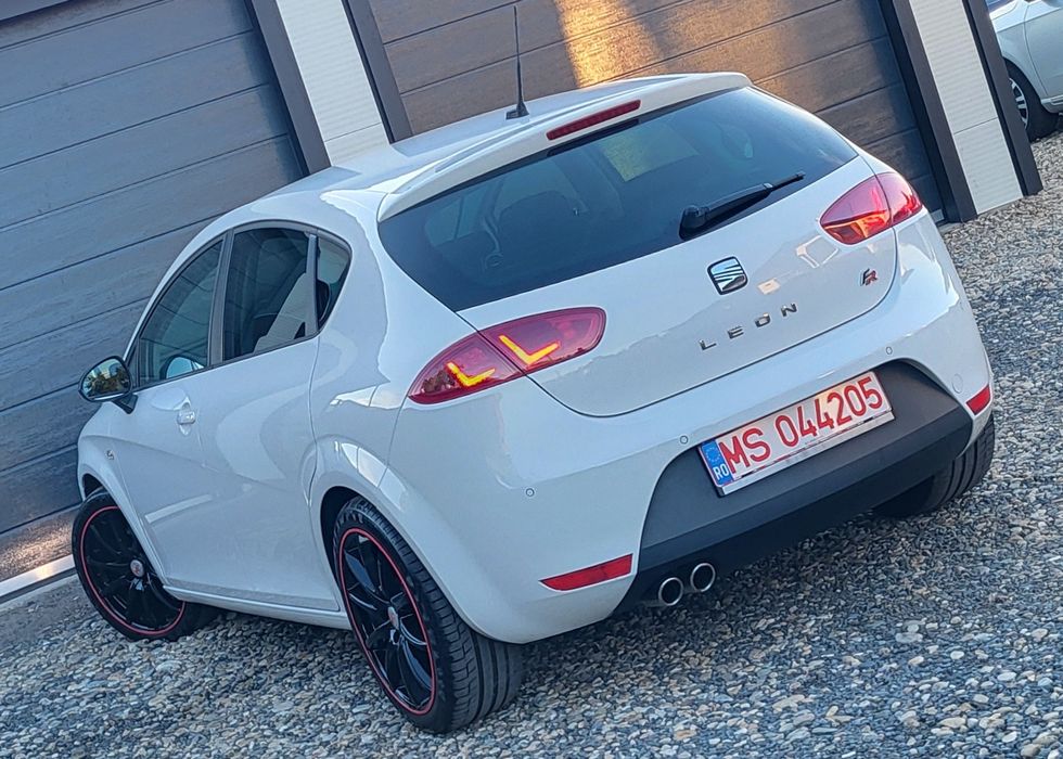 SEAT Leon 2012 — imagine 4