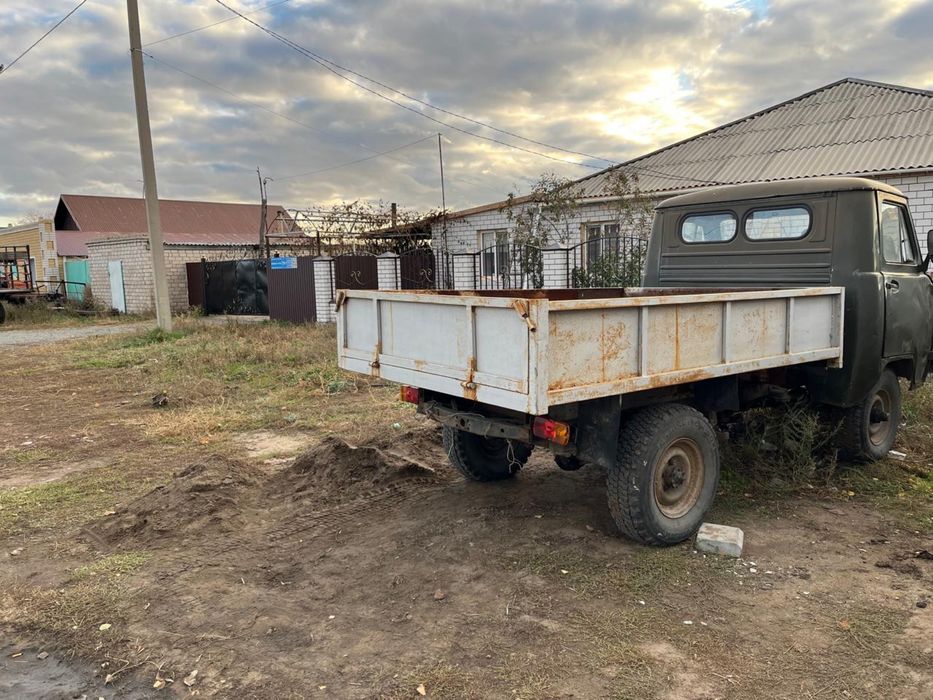 Продам УАЗ 3303 бортовой