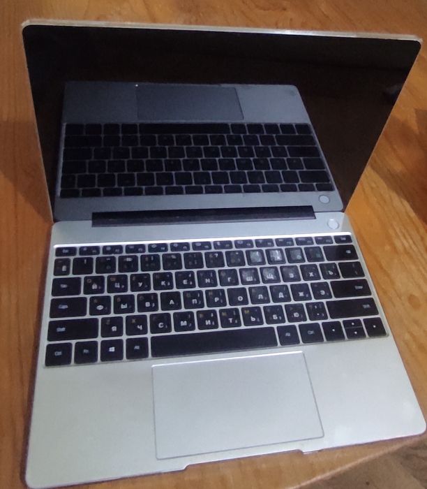 Huawei matebook 13