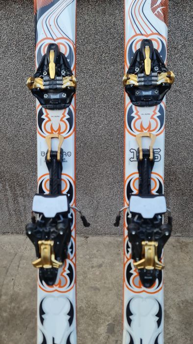 Schiuri/ Ski de TURĂ DYNAFIT de 176 cm