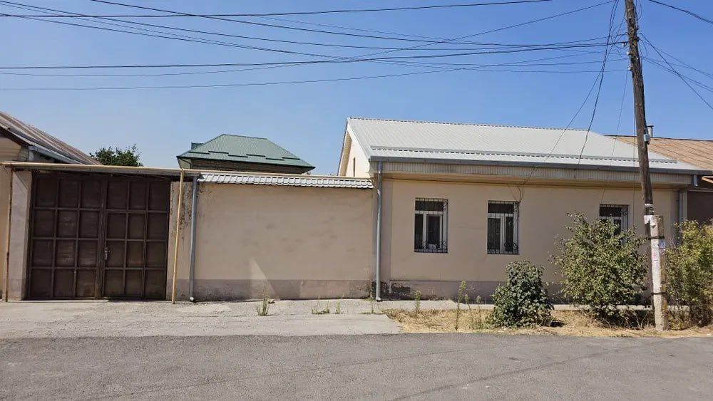 Продаётся Дом Мирабад под Застройку махалля Заминобод 4,4 сотки Ф-17м