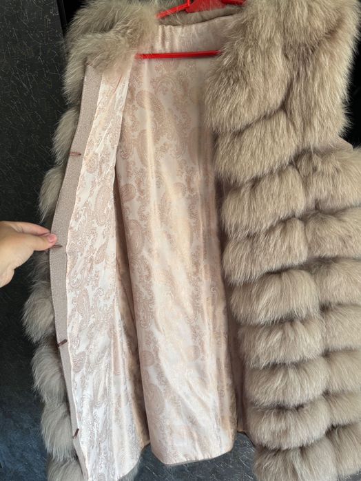 Продам жилет из песца р48