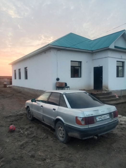 Ауди 80 обьем 1,8 1990 г.в.