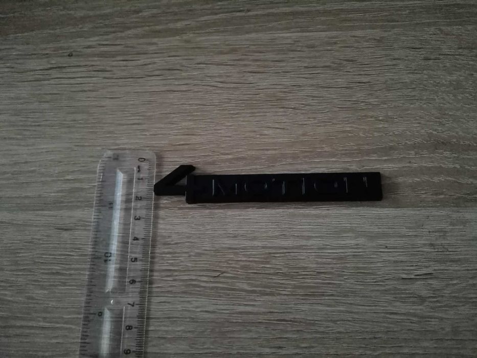 Volkswagen 4Motion чисто черна емблема нов стил