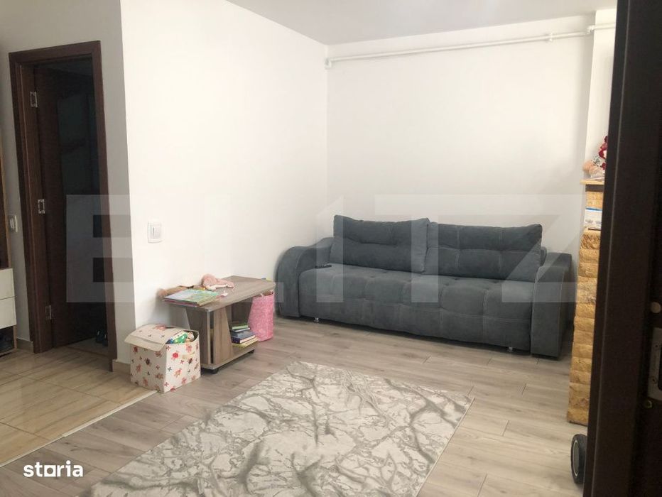 Apartament cu 2 camere, balcon inchis, parcare, expunere sudica, zona