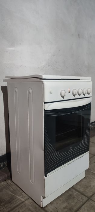Газовая плита INDESIT