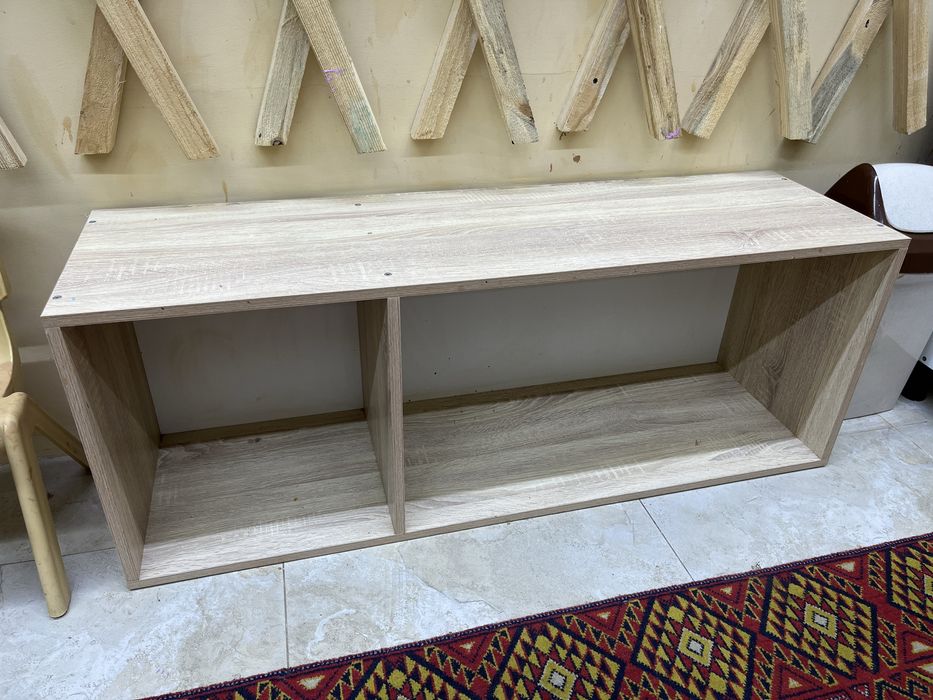 Продаются деревянные ПОЛКИ, ТУМБЫ