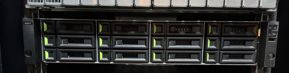 Дисков масив QSAN XCubeSAN XS3212D