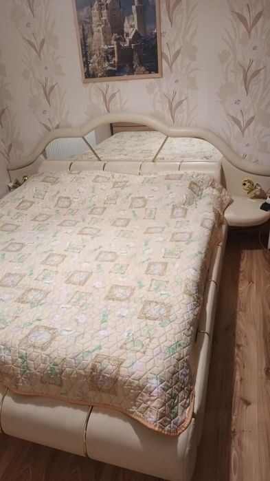 Спалня 160/ 200 кожена