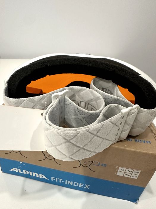 vand ochelari ski/ snowboard ALPINA albi cu lentila colorată